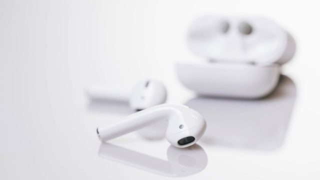 AirPods