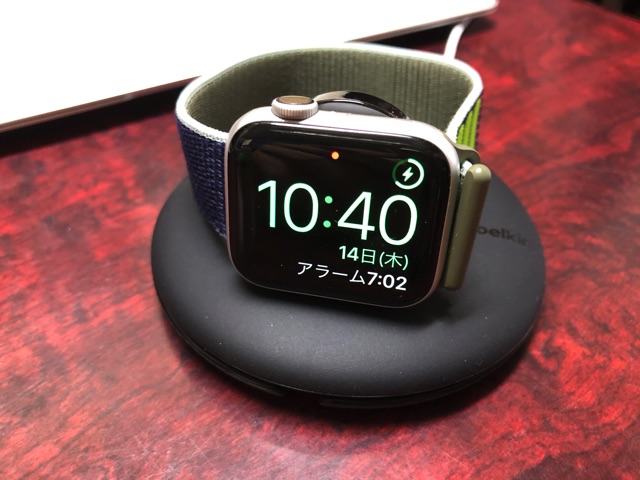 Apple Watchを充電