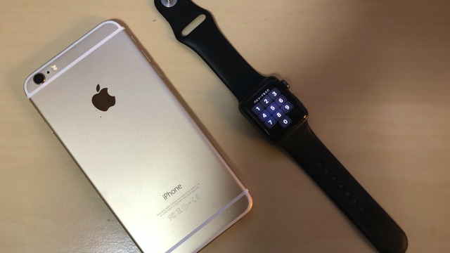 Apple WatchとiPhoneは近づけておく